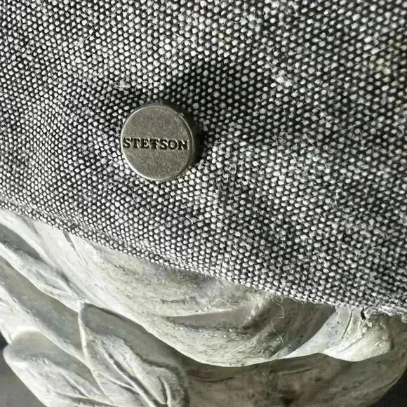 Stetson Men’s Grey newsboys hat. Small logo on side as photographed. - Picture 4 of 6